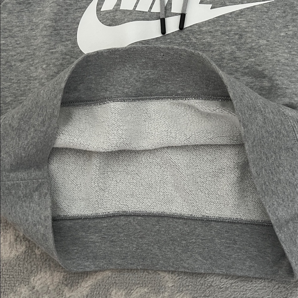 Nike cropped hoodie - Picture 3 of 4